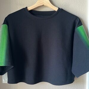 SPORTS ILLUSTRATED Oversized Crop Top